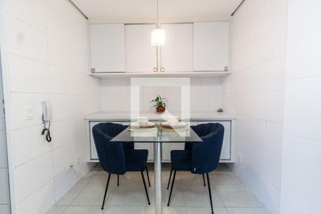 Apartamento à venda com 164m², 3 quartos e 3 vagas Apartamento à venda com 164m², 3 quartos e 3 vagasCozinha