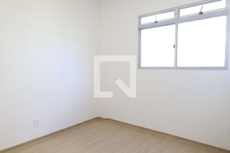 Quarto 1 de apartamento para alugar com 2 quartos, 48m² em Engenho Nogueira, Belo Horizonte