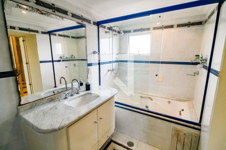Apartamento à venda com 142m², 3 quartos e 2 vagasBanheiro da Suíte 1