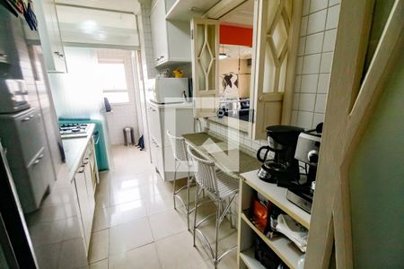 Apartamento à venda com 142m², 3 quartos e 2 vagasCozinha - Armários