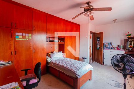 Casa à venda com 346m², 4 quartos e 4 vagas Casa à venda com 346m², 4 quartos e 4 vagasSuíte 3