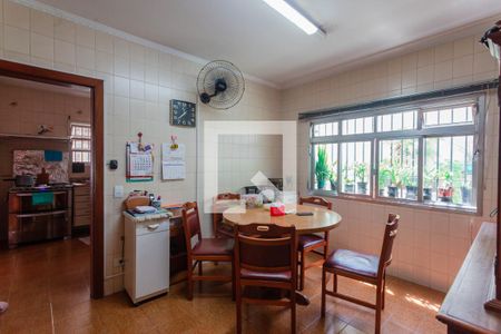 Casa à venda com 346m², 4 quartos e 4 vagas Casa à venda com 346m², 4 quartos e 4 vagasCozinha