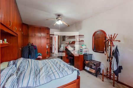 Casa à venda com 346m², 4 quartos e 4 vagas Casa à venda com 346m², 4 quartos e 4 vagasSuíte 1