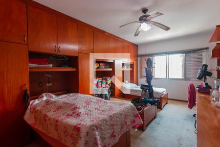 Casa à venda com 346m², 4 quartos e 4 vagas Casa à venda com 346m², 4 quartos e 4 vagasSuíte 2