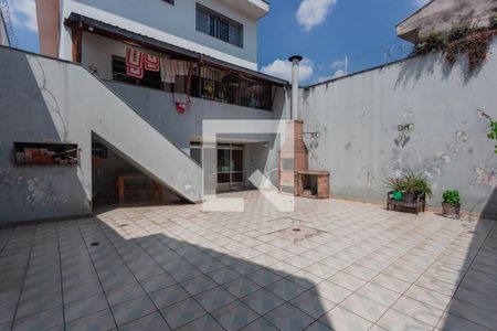 Casa à venda com 346m², 4 quartos e 4 vagas Casa à venda com 346m², 4 quartos e 4 vagasQuintal