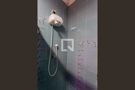 Casa à venda com 346m², 4 quartos e 4 vagas Casa à venda com 346m², 4 quartos e 4 vagasBanheiro da Suíte 1