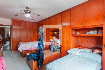 Casa à venda com 346m², 4 quartos e 4 vagas Casa à venda com 346m², 4 quartos e 4 vagasSuíte 2