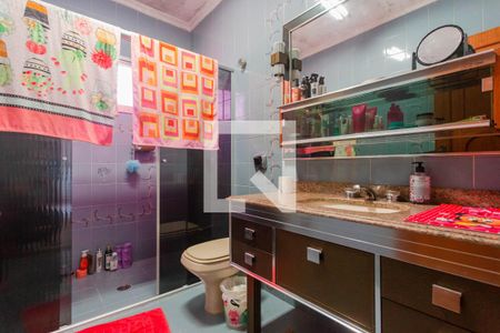 Casa à venda com 346m², 4 quartos e 4 vagas Casa à venda com 346m², 4 quartos e 4 vagasBanheiro da Suíte 3