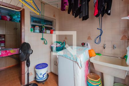 Casa à venda com 346m², 4 quartos e 4 vagas Casa à venda com 346m², 4 quartos e 4 vagasÁrea de Serviço