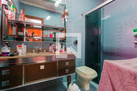 Casa à venda com 346m², 4 quartos e 4 vagas Casa à venda com 346m², 4 quartos e 4 vagasBanheiro da Suíte 2