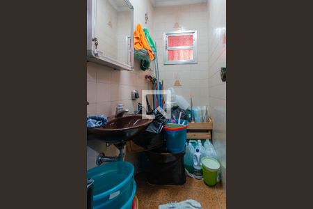 Casa à venda com 346m², 4 quartos e 4 vagas Casa à venda com 346m², 4 quartos e 4 vagasBanheiro de serviço