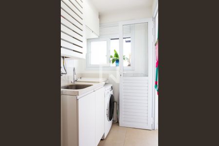 Apartamento à venda com 75m², 3 quartos e 1 vagaÁrea de Serviço