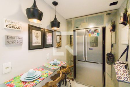 Apartamento à venda com 97m², 3 quartos e 2 vagas Apartamento à venda com 97m², 3 quartos e 2 vagasCozinha