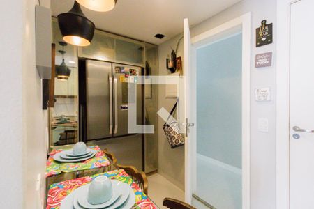 Apartamento à venda com 97m², 3 quartos e 2 vagas Apartamento à venda com 97m², 3 quartos e 2 vagasCozinha