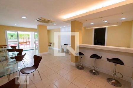 Apartamento à venda com 97m², 3 quartos e 2 vagas Apartamento à venda com 97m², 3 quartos e 2 vagasSalão de Festas