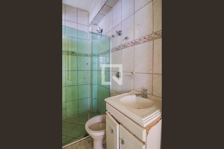 Banheiro de kitnet/studio para alugar com 2 quartos, 60m² em Cachoeirinha, Belo Horizonte