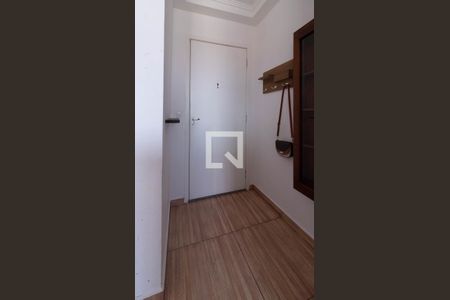 Sala de apartamento para alugar com 2 quartos, 48m² em Jardim São Marcos, Embu das Artes
