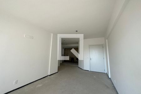 Sala de apartamento à venda com 3 quartos, 95m² em Morro do Espelho, São Leopoldo