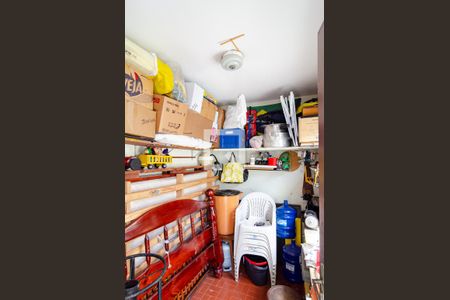 Casa à venda com 150m², 2 quartos e 2 vagasQuarto de Serviço