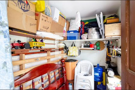 Casa à venda com 150m², 2 quartos e 2 vagasQuarto de Serviço