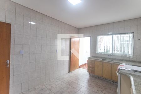 Casa à venda com 185m², 2 quartos e 2 vagasCozinha