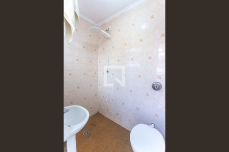 Casa à venda com 185m², 2 quartos e 2 vagasBanheiro de serviço