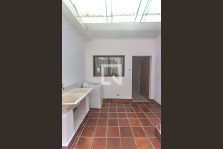 Casa à venda com 185m², 2 quartos e 2 vagasÁrea de serviço