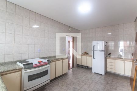 Casa à venda com 185m², 2 quartos e 2 vagasCozinha