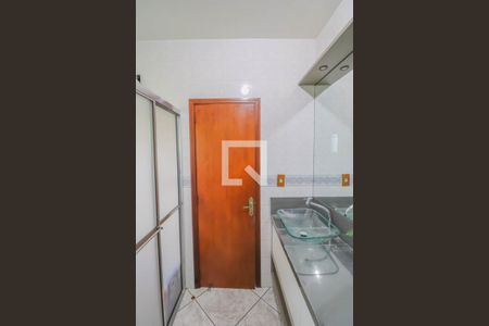 Casa à venda com 147m², 3 quartos e 1 vagaBanheiro