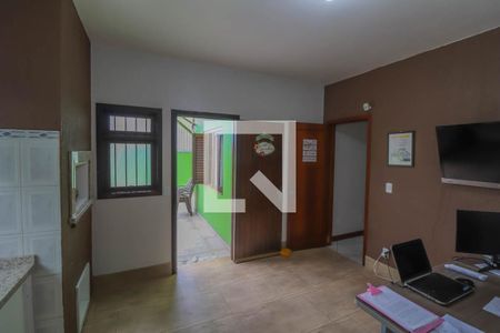 Casa à venda com 147m², 3 quartos e 1 vagaEscritório