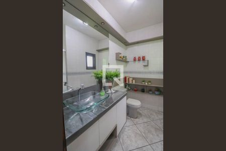 Casa à venda com 147m², 3 quartos e 1 vagaBanheiro