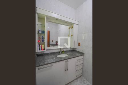 Casa à venda com 147m², 3 quartos e 1 vagaBanheiro