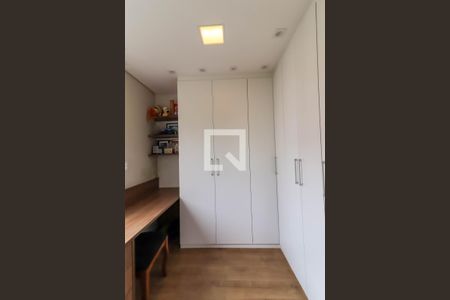 Apartamento à venda com 72m², 1 quarto e 2 vagasCloset e Escritório