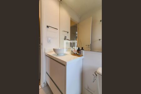 Apartamento à venda com 72m², 1 quarto e 2 vagasBanheiro da Suíte