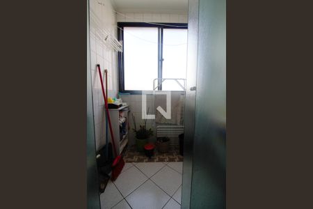 Apartamento à venda com 63m², 3 quartos e 2 vagas Apartamento à venda com 63m², 3 quartos e 2 vagasÁrea de Serviço