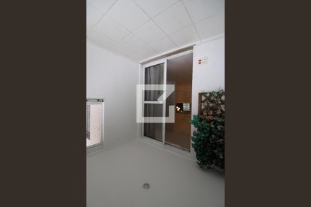 Apartamento à venda com 75m², 2 quartos e 2 vagasVaranda