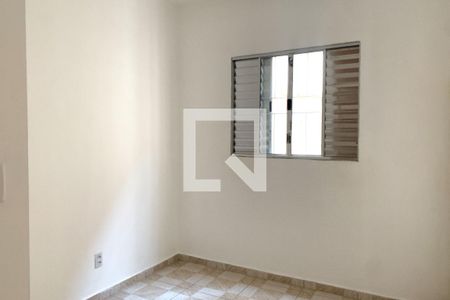 Quarto 2 de apartamento para alugar com 2 quartos, 55m² em Parque Santa Rosa, Suzano