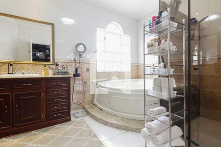 Casa à venda com 580m², 5 quartos e 4 vagasBanheiro Suíte 4