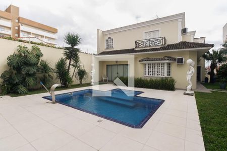 Casa à venda com 580m², 5 quartos e 4 vagasPiscina 