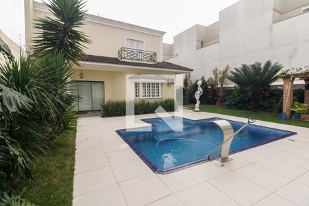 Casa à venda com 580m², 5 quartos e 4 vagasPiscina 