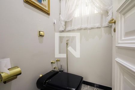 Casa à venda com 580m², 5 quartos e 4 vagasLavabo 