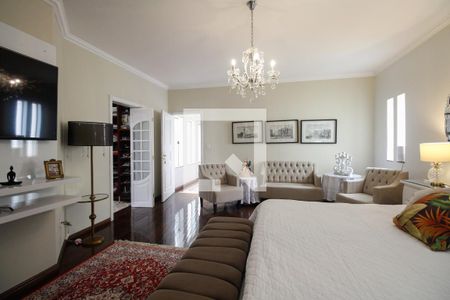 Casa à venda com 580m², 5 quartos e 4 vagasSuíte 4