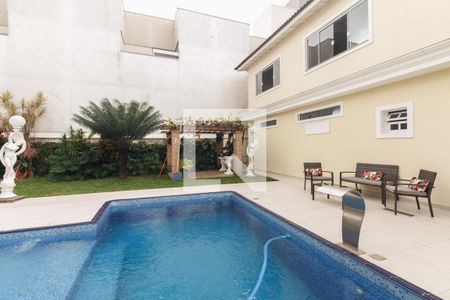 Casa à venda com 580m², 5 quartos e 4 vagasPiscina 
