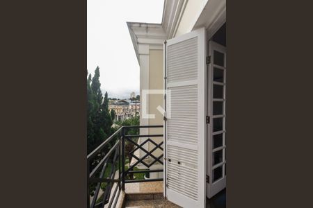 Casa à venda com 580m², 5 quartos e 4 vagasVaranda Banheiro Suíte 1