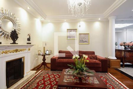 Sala  de casa à venda com 5 quartos, 580m² em Vila Granada, São Paulo