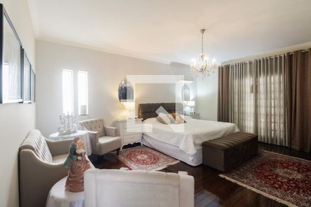 Casa à venda com 580m², 5 quartos e 4 vagasSuíte 4