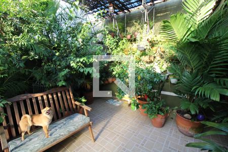 Casa à venda com 190m², 4 quartos e 2 vagasÁrea comum