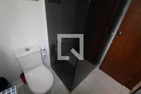 Casa à venda com 190m², 4 quartos e 2 vagasBanheiro 2
