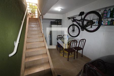 Casa à venda com 190m², 4 quartos e 2 vagasGaragem