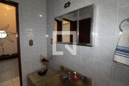 Casa à venda com 190m², 4 quartos e 2 vagasBanheiro 3